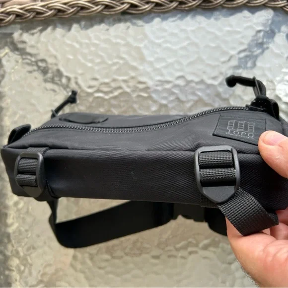 New! TOPO DESIGNS Black on Black Hip Waist Pack - Picture 8 of 11